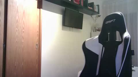 rubividal online show from November 2025 11:16:02 PM