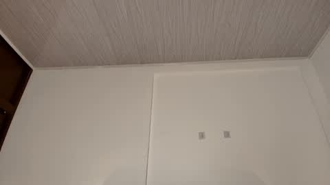 ruby_rouge_ online show from May 2026 08:28:01 PM