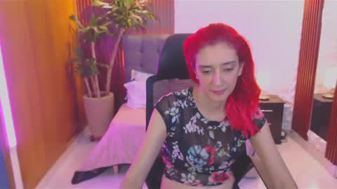 Snapshot of ruby_your_milf chatting on February 2025 09:46:01 PM ruby_your_milf online show from February 2025 09:46:01 PM