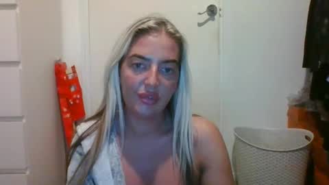 rubyredxxxoxxx online show from December 2024 04:59:02 PM