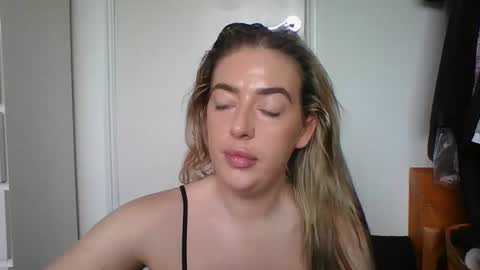 Snapshot of rubyredxxxoxxx chatting on November 2025 10:04:02 AM rubyredxxxoxxx online show from November 2025 10:04:02 AM