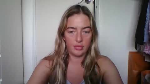 Snapshot of rubyredxxxoxxx chatting on December 2025 09:03:01 AM rubyredxxxoxxx online show from December 2025 09:03:01 AM