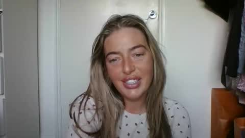 Snapshot of rubyredxxxoxxx chatting on December 2025 08:21:01 AM rubyredxxxoxxx online show from December 2025 08:21:01 AM