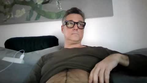 Snapshot of rudeski chatting on February 2025 04:20:02 PM rudeski online show from February 2025 04:20:02 PM