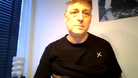Snapshot of rudeski chatting on February 2025 04:10:01 PM rudeski online show from February 2025 04:10:01 PM