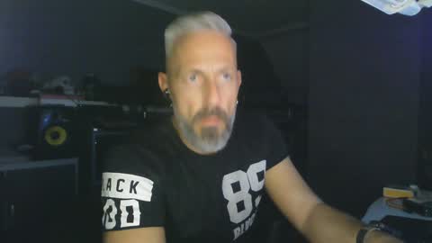 Chico que rico Caliente online show from December 2024 10:23:02 AM