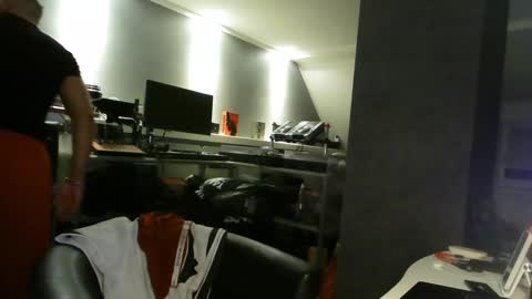 Chico que rico Caliente online show from February 2025 02:36:02 AM