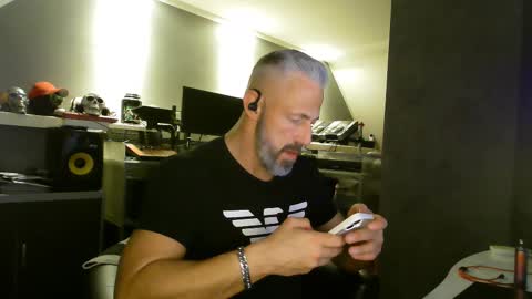 Chico que rico Caliente online show from February 2025 11:21:01 AM