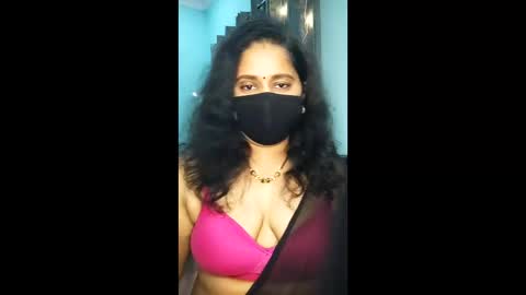 Snapshot of ruhi_thesweetdevil chatting on December 2025 02:01:02 PM ruhi thesweetdevil online show from December 2025 02:01:02 PM