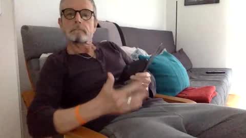 Jimi online show from March 2026 06:58:02 AM