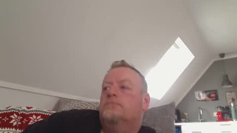 Snapshot of runepetter chatting on April 2026 09:46:01 AM bignorwegian online show from April 2026 09:46:01 AM