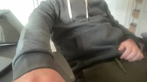 Snapshot of rungriff2323 chatting on November 2025 06:43:01 PM rungriff2323 online show from November 2025 06:43:01 PM