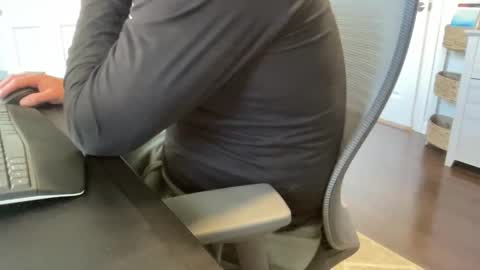 Snapshot of rungriff2323 chatting on November 2025 04:18:02 PM rungriff2323 online show from November 2025 04:18:02 PM