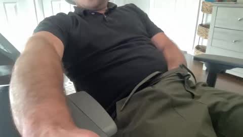 Snapshot of rungriff2323 chatting on November 2025 08:31:01 PM rungriff2323 online show from November 2025 08:31:01 PM