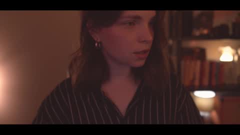 Elena online show from October 2025 10:50:01 PM