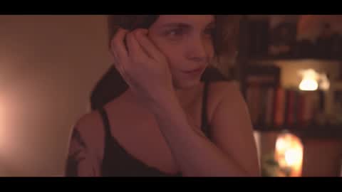 Elena online show from November 2025 11:46:01 PM