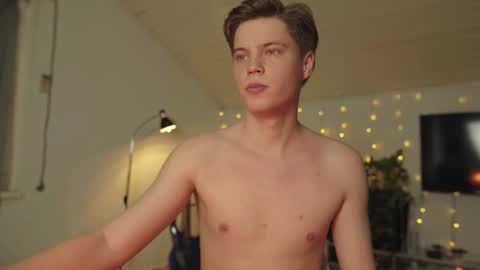 rusbradpitt online show from February 2026 03:01:01 PM