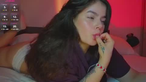 Lorenn online show from June 2026 11:16:02 PM