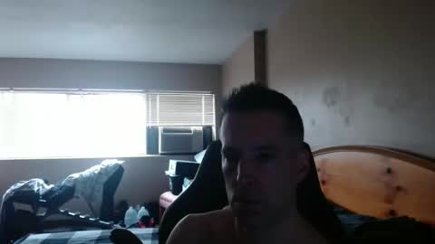 Snapshot of rustic_cuse_777 chatting on February 2026 04:26:01 PM rustic_cuse_777 online show from February 2026 04:26:01 PM