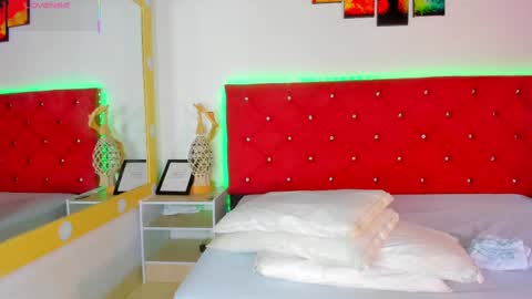 Ruth online show from September 2025 12:50:02 PM