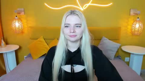 ruthbryant online show from May 2026 01:03:02 AM