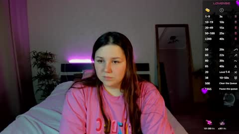 Snapshot of rutholiver chatting on December 2024 08:25:02 AM Ruth GMT2 Mon 10 AM - 4 PM Tue 10 AM - 4 PM Thu 3-9 AM Fri 10 AM - 4 PM Sun 10 AM - 4 PM. online show from December 2024 08:25:02 AM