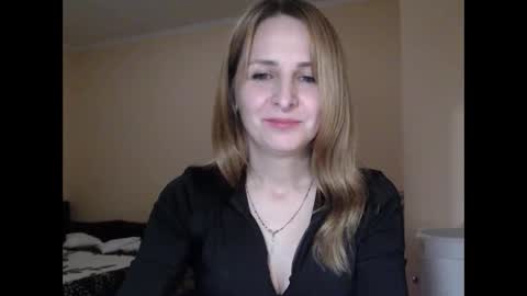 Ruth online show from October 2025 07:37:01 PM