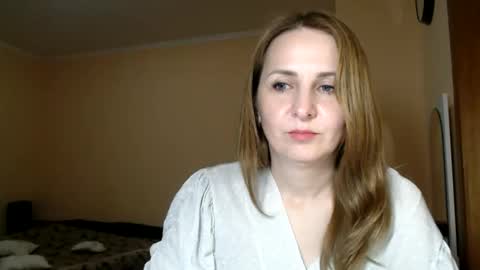 Ruth online show from November 2025 08:19:01 PM