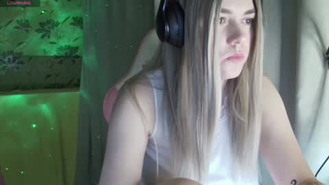 Snapshot of ruthsimp chatting on January 2025 10:35:02 PM Tanyushka online show from January 2025 10:35:02 PM