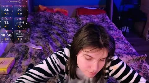 Ruyjin online show from December 2024 01:16:02 PM