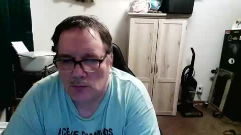Snapshot of rwzar_1965 chatting on May 2026 02:40:02 AM rwzar_1965 online show from May 2026 02:40:02 AM