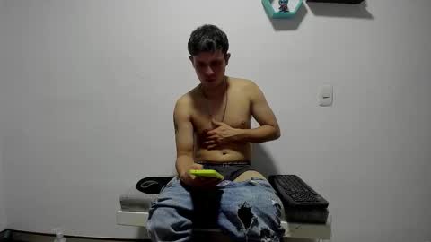 Snapshot of ryan15_ chatting on March 2026 01:32:02 AM Ryan 15 online show from March 2026 01:32:02 AM