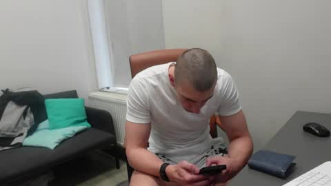 RYAN DOZER online show from May 2026 06:09:01 AM