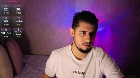 Snapshot of ryan_evanns chatting on September 2025 12:40:02 PM R Y A N online show from September 2025 12:40:02 PM