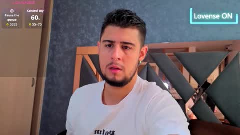 Snapshot of ryan_evanns chatting on September 2025 04:12:02 PM R Y A N online show from September 2025 04:12:02 PM