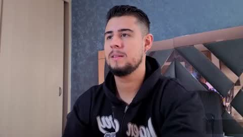 Snapshot of ryan_evanns chatting on October 2025 01:54:01 PM R Y A N online show from October 2025 01:54:01 PM