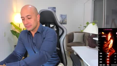 Snapshot of ryan_master_ chatting on December 2024 08:04:02 AM ryan_master_ online show from December 2024 08:04:02 AM