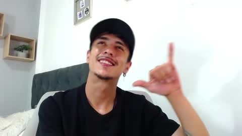 Snapshot of ryan_maxy chatting on January 2025 03:18:02 PM ryan online show from January 2025 03:18:02 PM