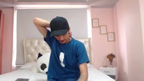 Snapshot of ryan_maxy chatting on January 2025 07:37:01 PM ryan online show from January 2025 07:37:01 PM