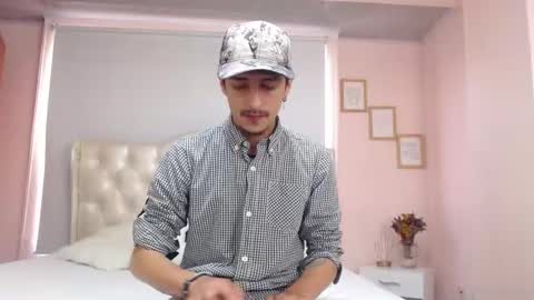 Snapshot of ryan_maxy chatting on January 2025 12:29:01 PM ryan online show from January 2025 12:29:01 PM