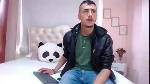 Snapshot of ryan_maxy chatting on January 2025 01:30:02 PM ryan online show from January 2025 01:30:02 PM