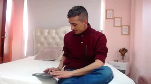 Snapshot of ryan_maxy chatting on February 2025 01:09:02 PM ryan online show from February 2025 01:09:02 PM