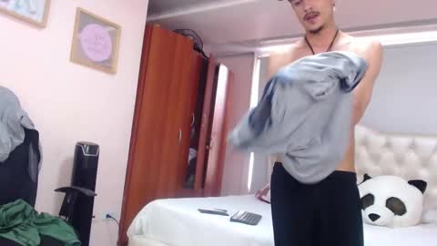 Snapshot of ryan_maxy chatting on February 2025 05:12:01 PM ryan online show from February 2025 05:12:01 PM