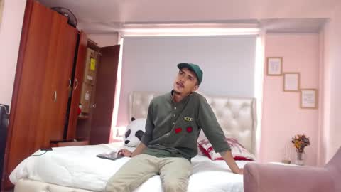 Snapshot of ryan_maxy chatting on February 2025 08:02:02 PM ryan online show from February 2025 08:02:02 PM