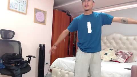 Snapshot of ryan_maxy chatting on February 2025 04:29:01 PM ryan online show from February 2025 04:29:01 PM