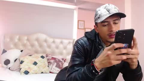 Snapshot of ryan_maxy chatting on February 2025 01:22:01 PM ryan online show from February 2025 01:22:01 PM