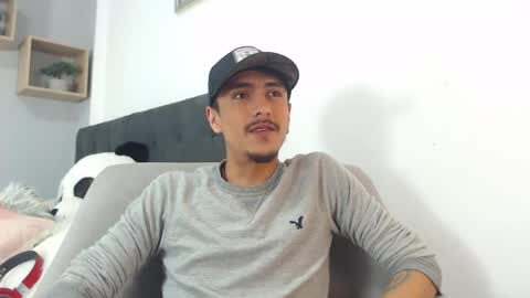 Snapshot of ryan_maxy chatting on February 2025 03:25:02 PM ryan online show from February 2025 03:25:02 PM