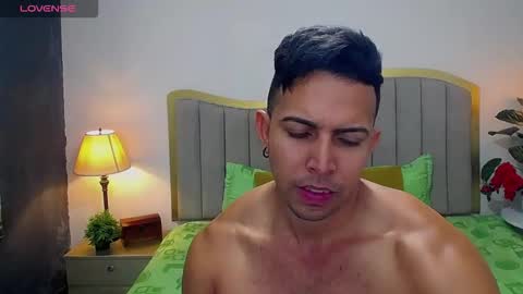 Snapshot of ryan_nesson chatting on September 2025 05:02:02 PM Ryan online show from September 2025 05:02:02 PM