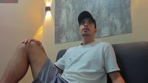 Ryan online show from November 2025 01:02:01 PM