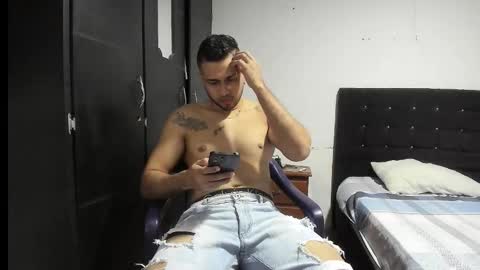 ryan_xc1 online show from November 2025 01:55:01 AM